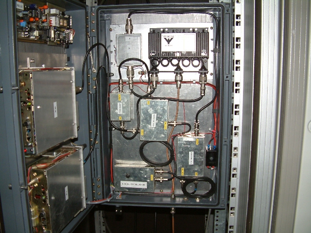 Het binnenwerk van PI6DZL (4).jpg